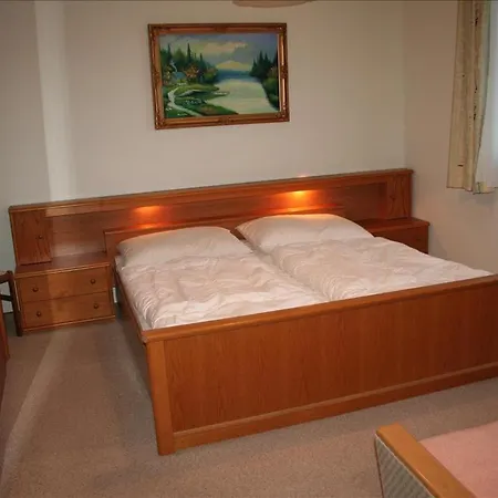 Roscher Daire Srejach